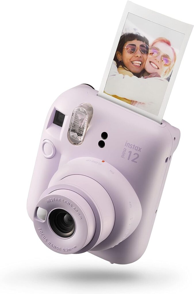 15 Ideias de Presentes para o Dia dos Namorados 2024 8 CAMERA INSTAX MINI 12 LILAS CANDY